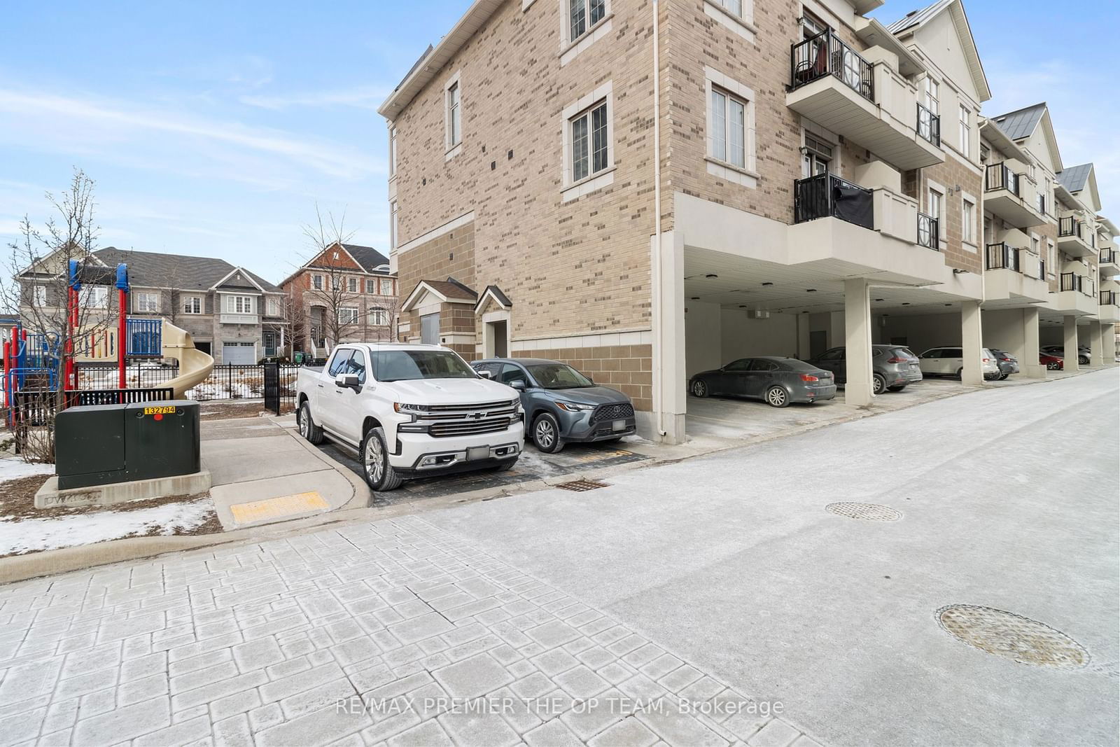 Summit City Centre Townhomes, Mississauga, Toronto