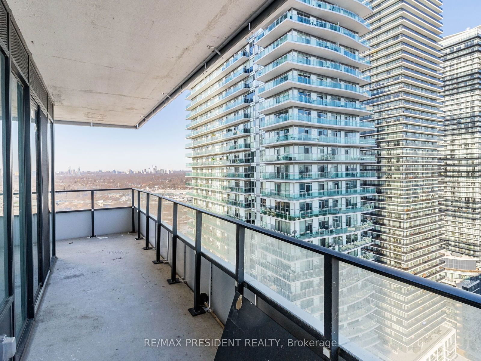 20 Shore Breeze Dr, unit 2704 for sale