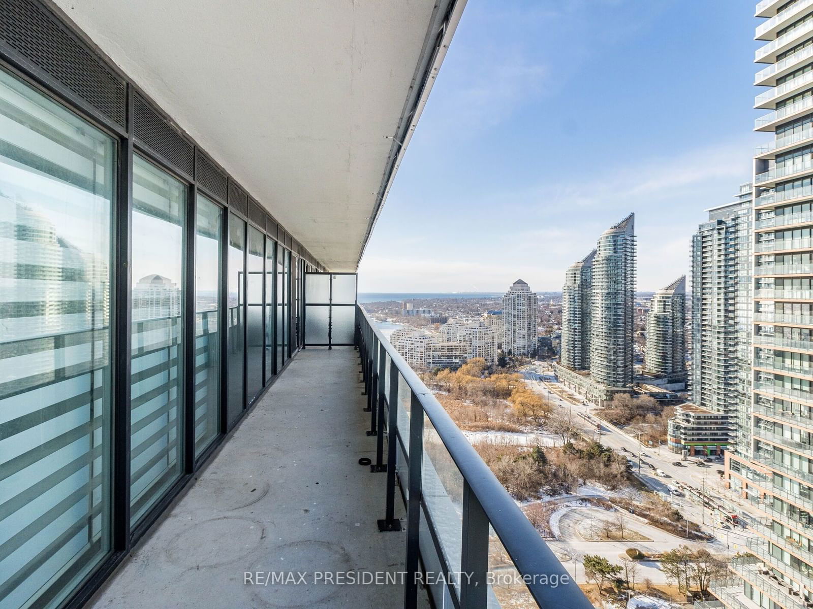 20 Shore Breeze Dr, unit 2704 for sale