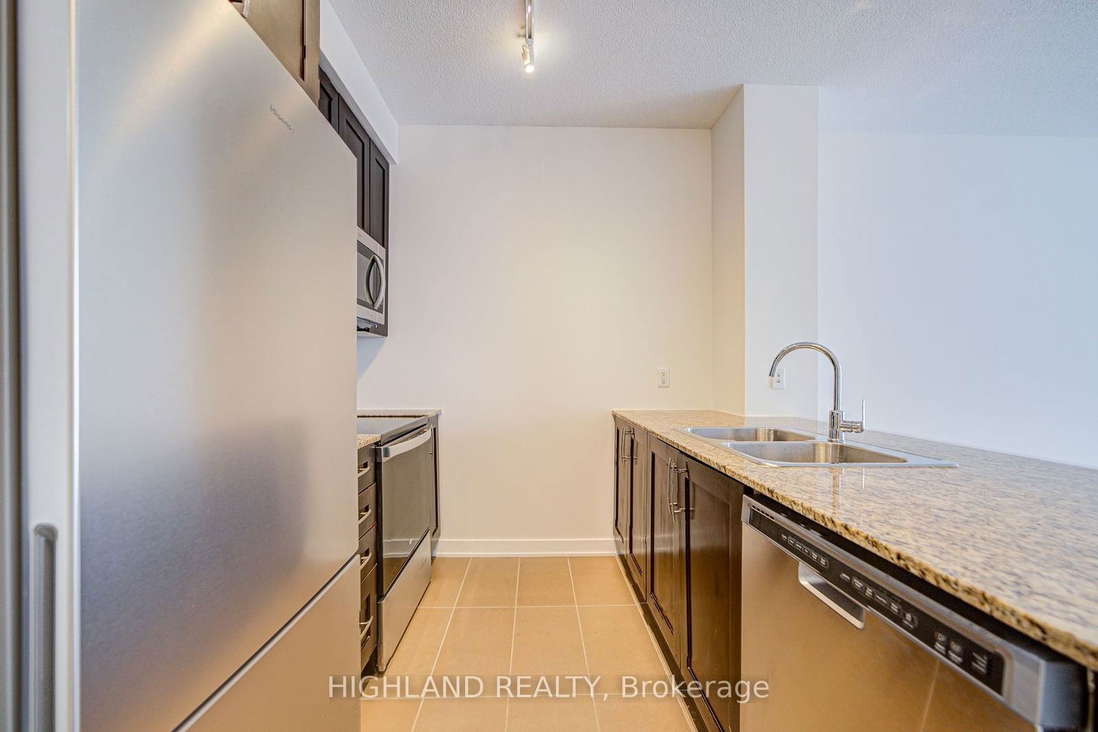 4070 Confederation Pkwy, unit 1803 for sale