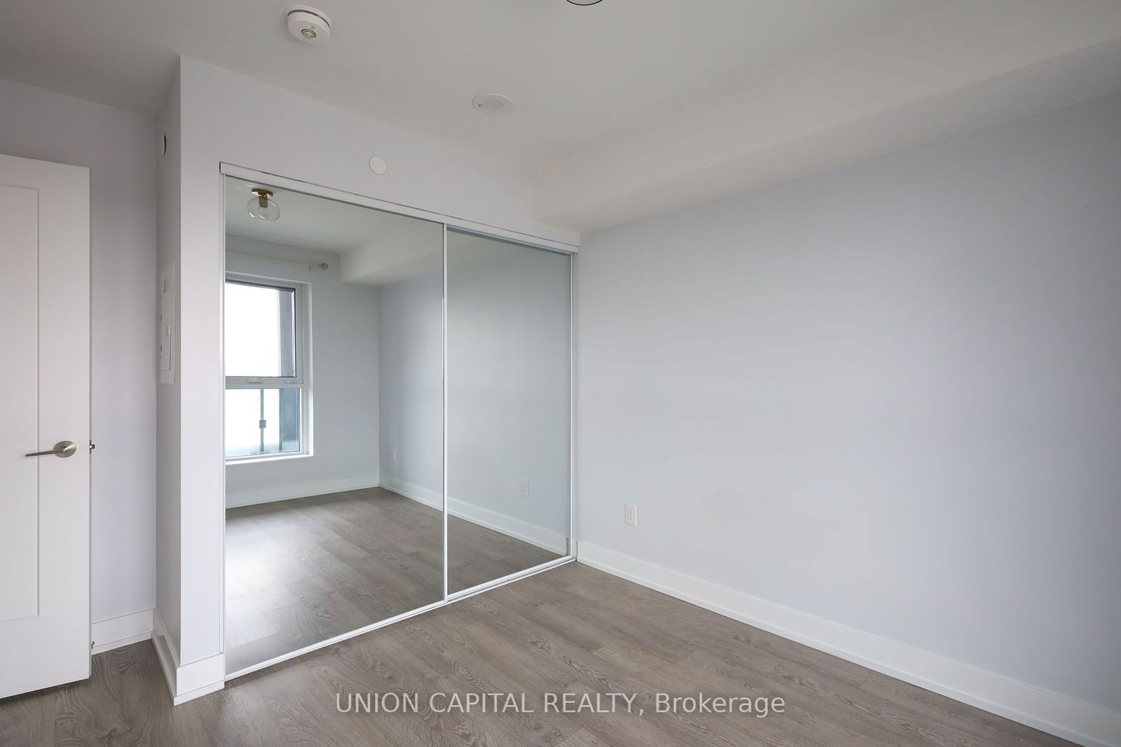 5 Mabelle Ave, unit 1436 for rent