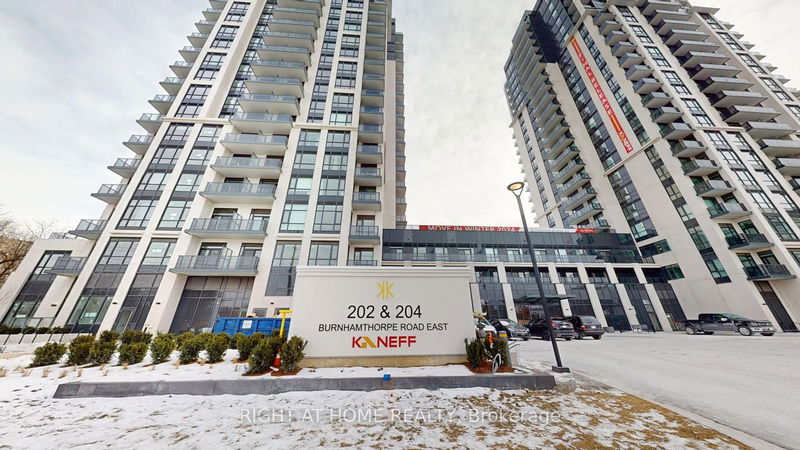 204 Burnhamthorpe Rd E, unit 1803 for rent