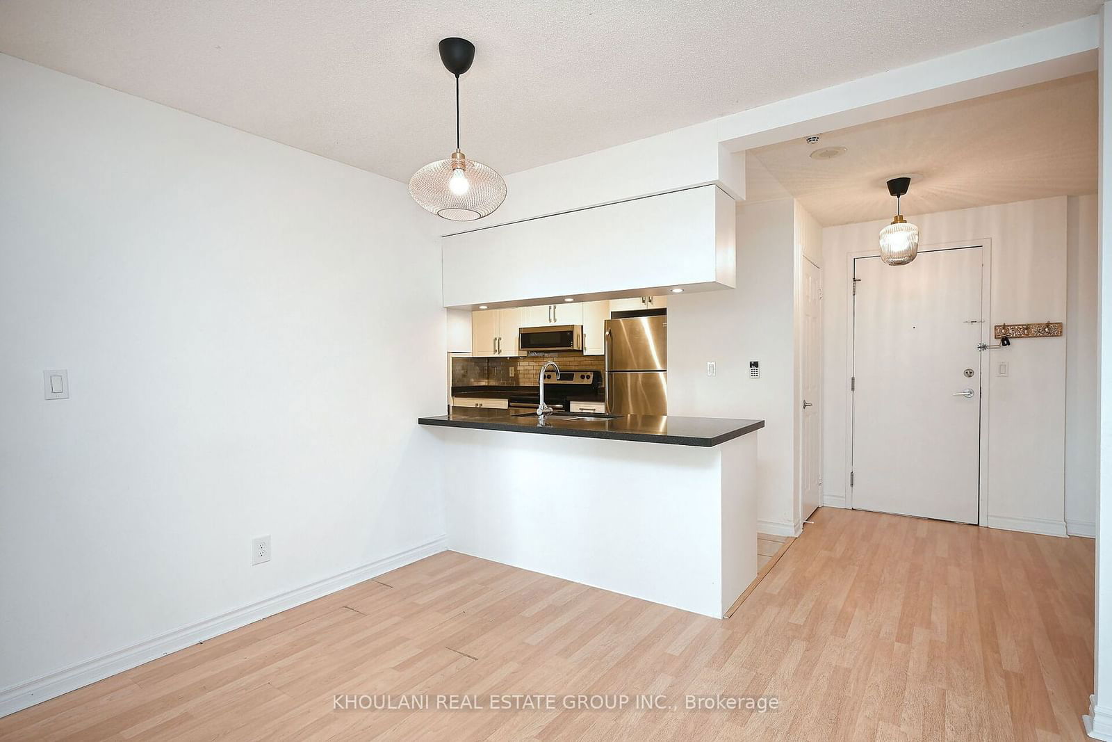 3888 Duke Of York Blvd, unit 2631 for rent