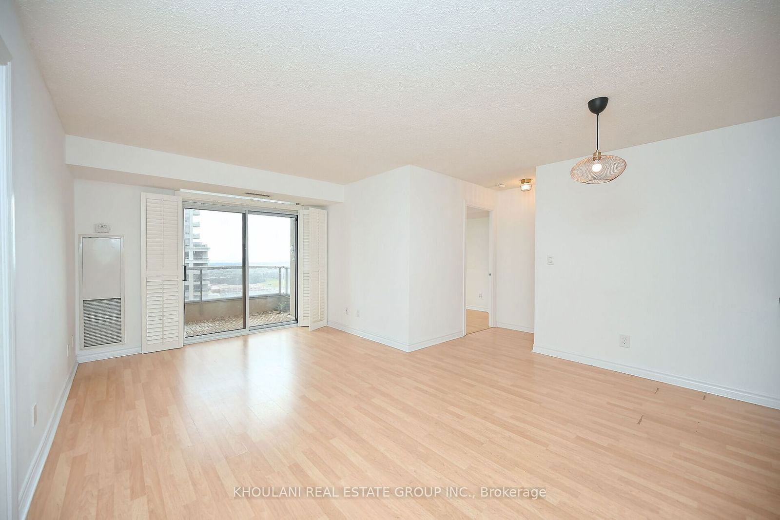 3888 Duke Of York Blvd, unit 2631 for rent