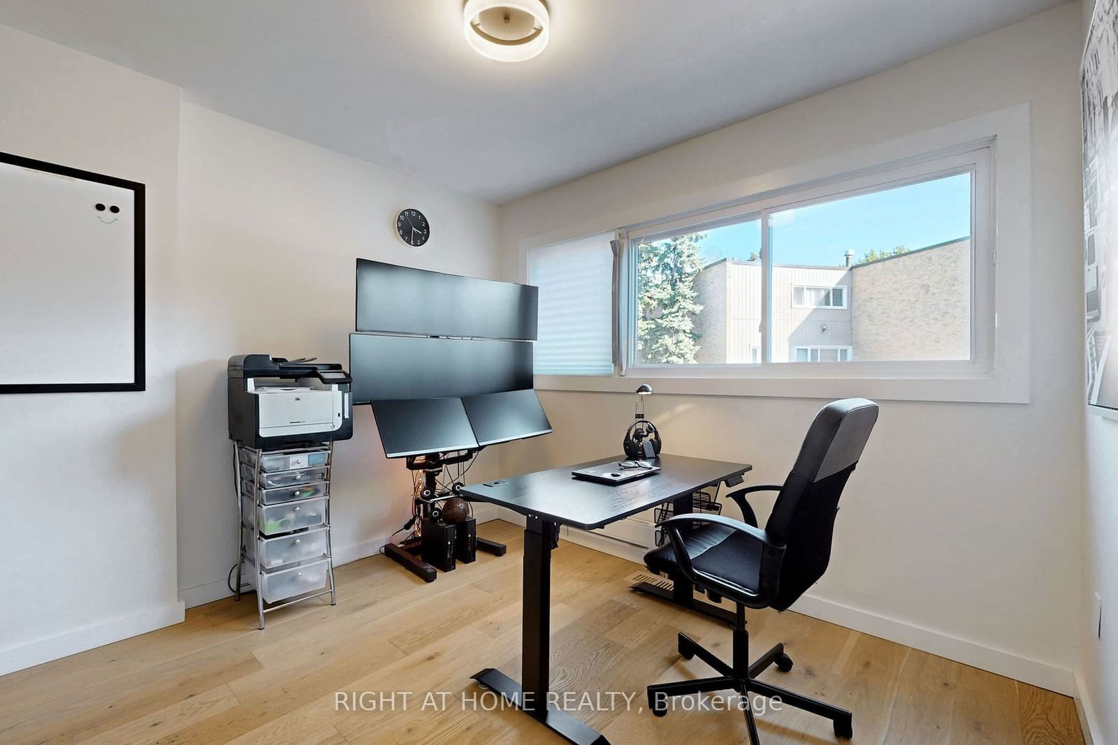 400 Bloor St, unit 6 for sale