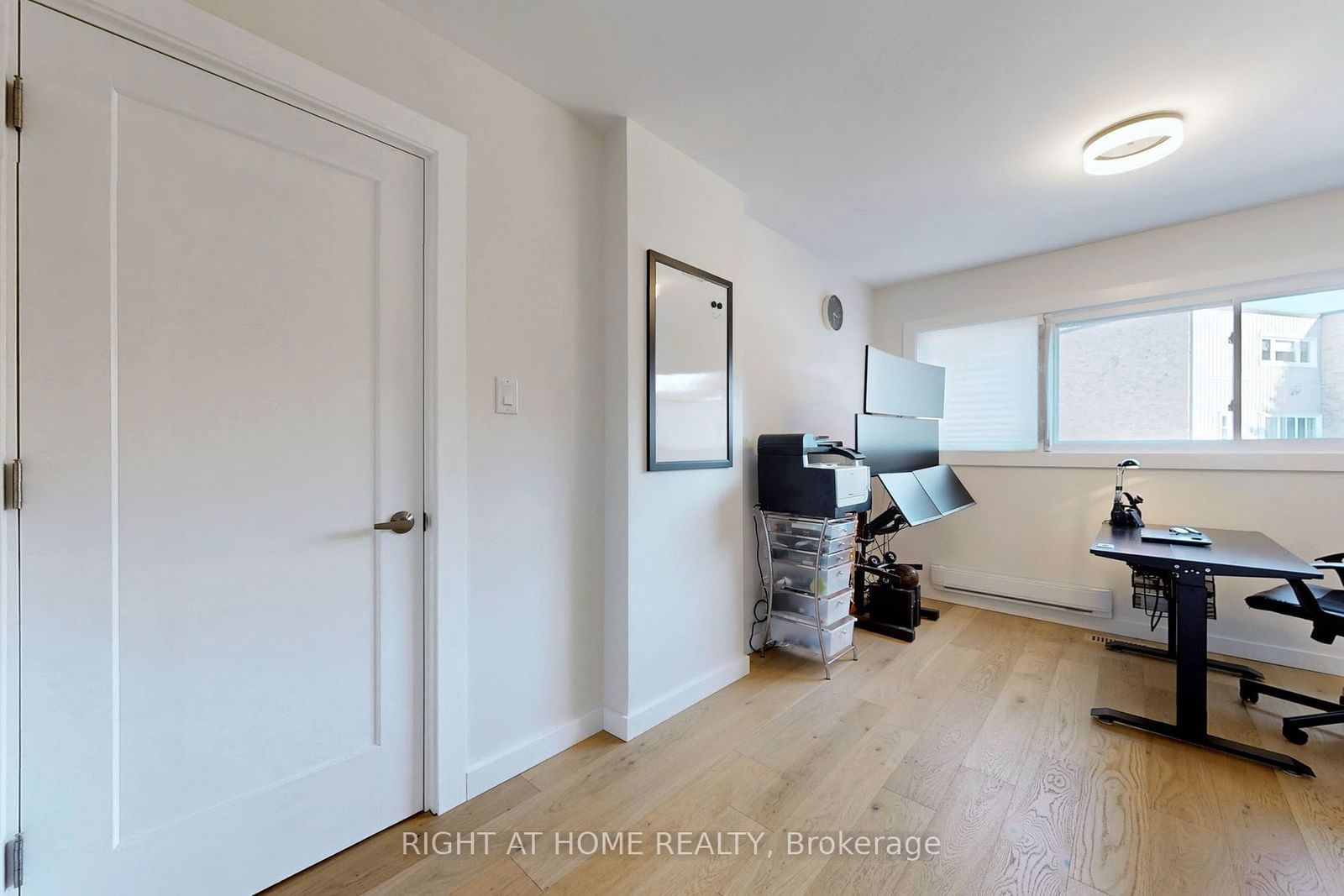 400 Bloor St, unit 6 for sale