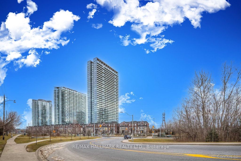 103 The Queensway Ave, unit 413 for sale