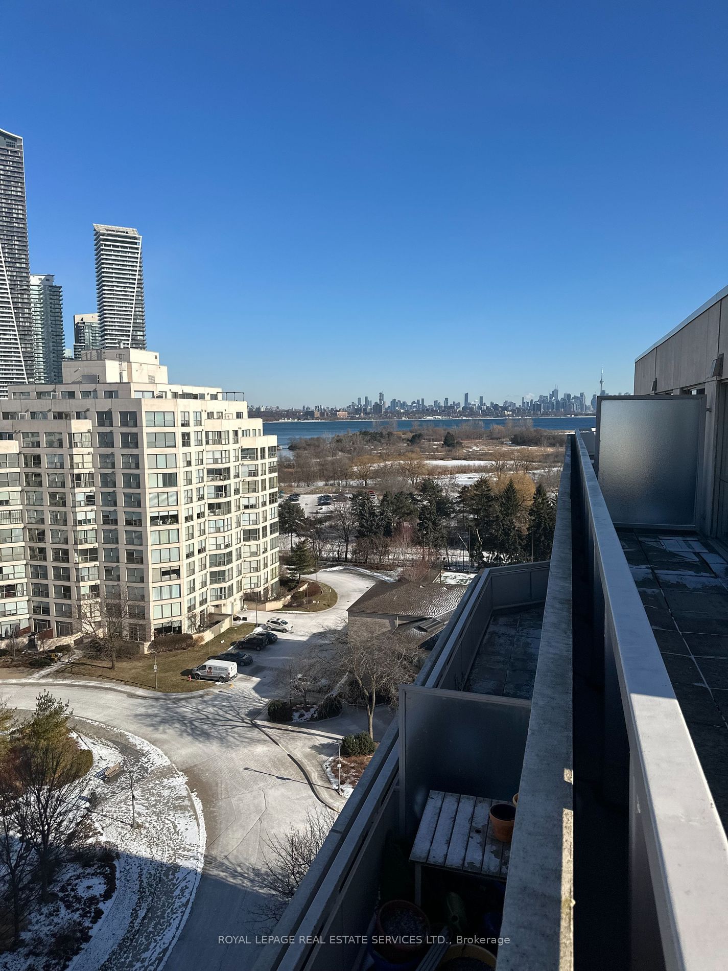 2267 Lake Shore Blvd W, unit 1204 for rent