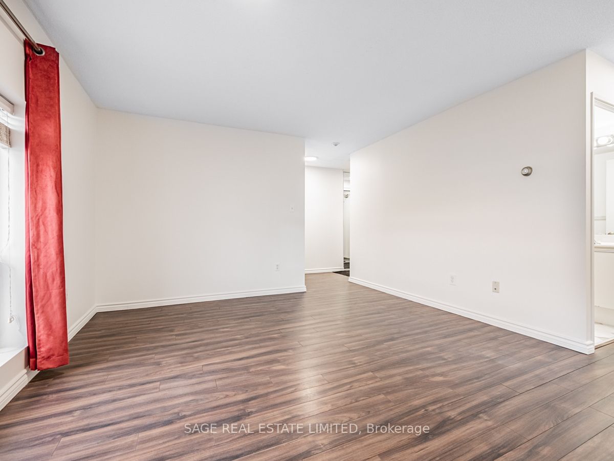 101 Subway Cres, unit 304 for rent