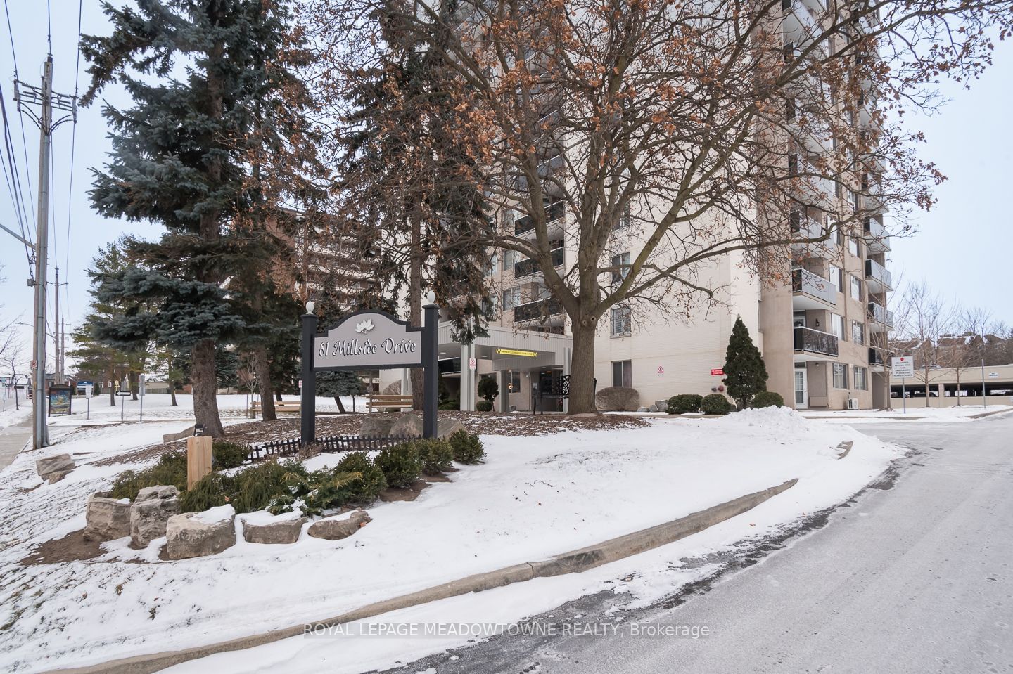 81 Millside Drive Condos, Milton, Toronto