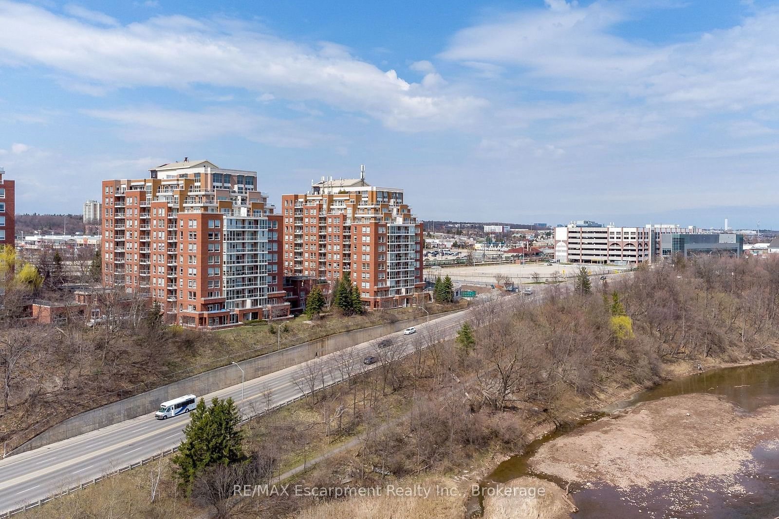 Oakridge Heights I Condos, Oakville, Toronto