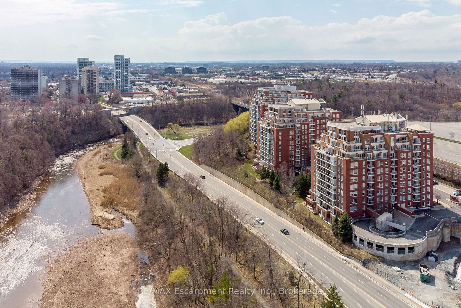 Oakridge Heights I Condos, Oakville, Toronto