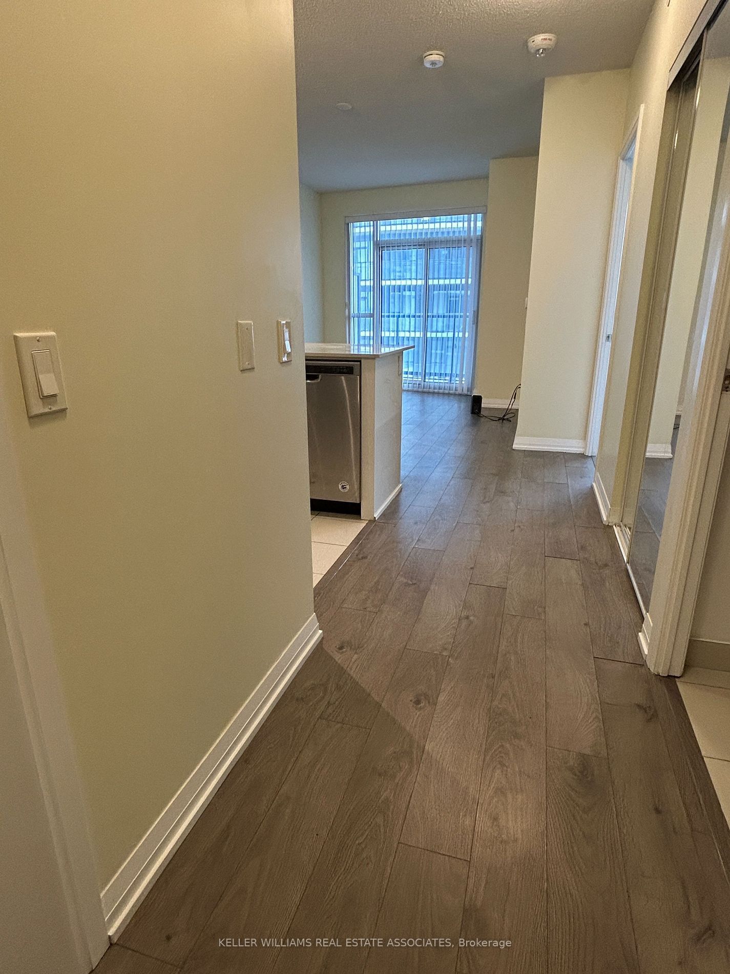 65 Watergarden Dr, unit 1302 for rent