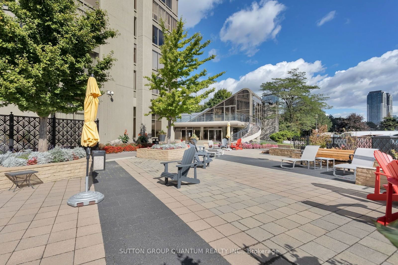 2045 LAKESHORE Blvd W, unit 4404 for sale