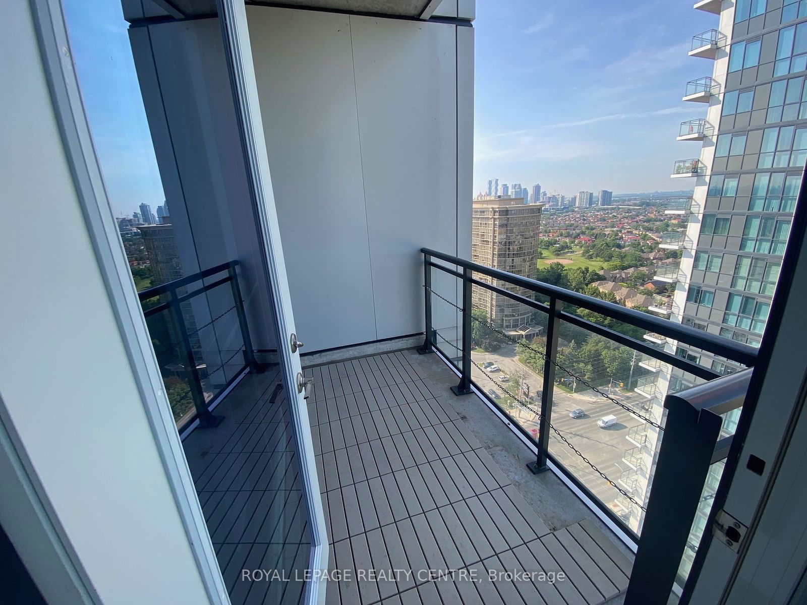 55 Eglinton Ave W, unit 2108 for rent