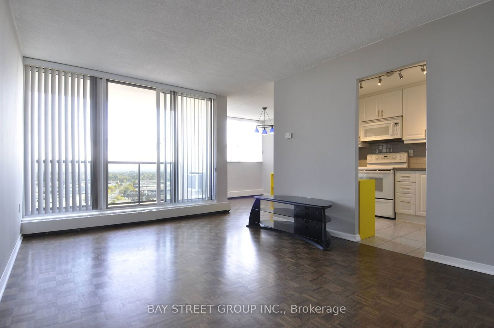 530 Lolita Gdns, unit 1806 for rent