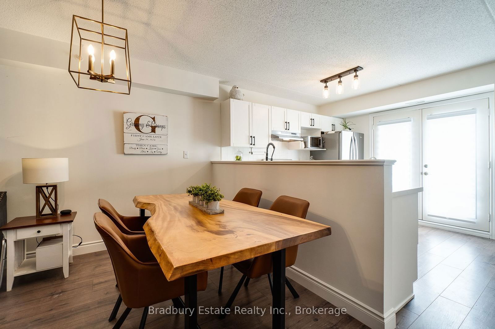 2045 Appleby Line, unit 305 for sale