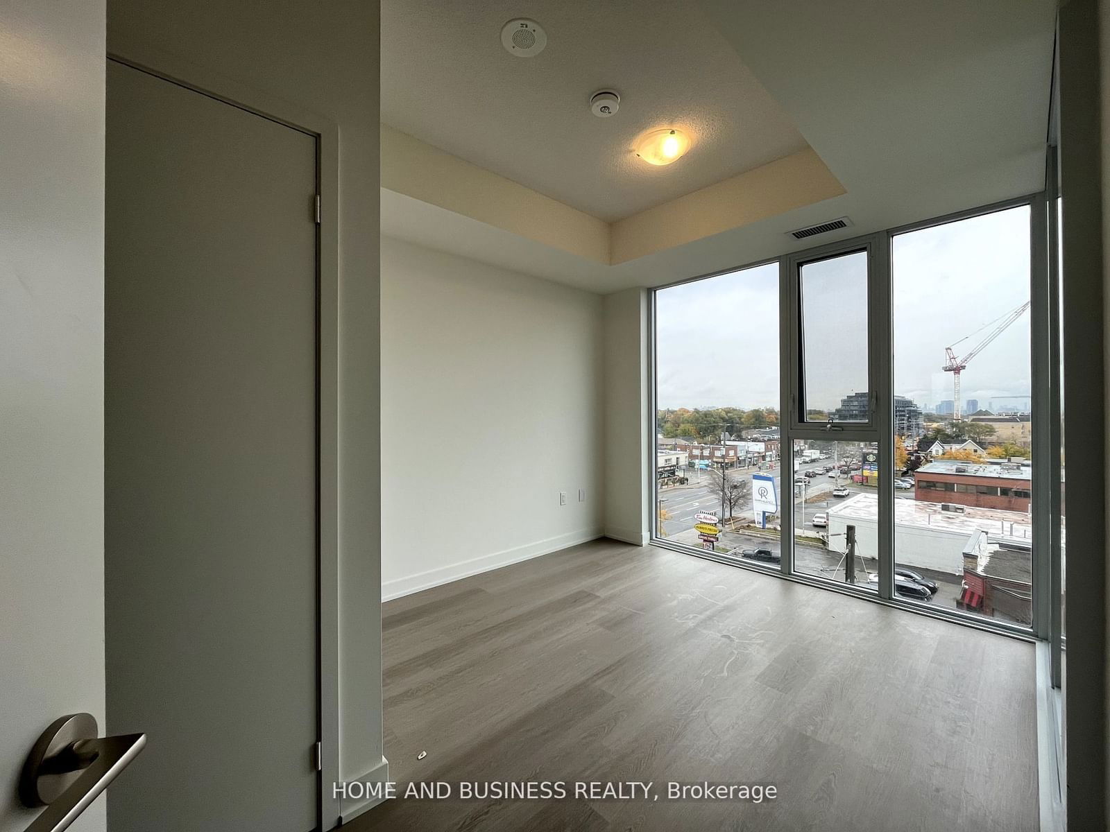 859 The Queensway, unit 525 for sale