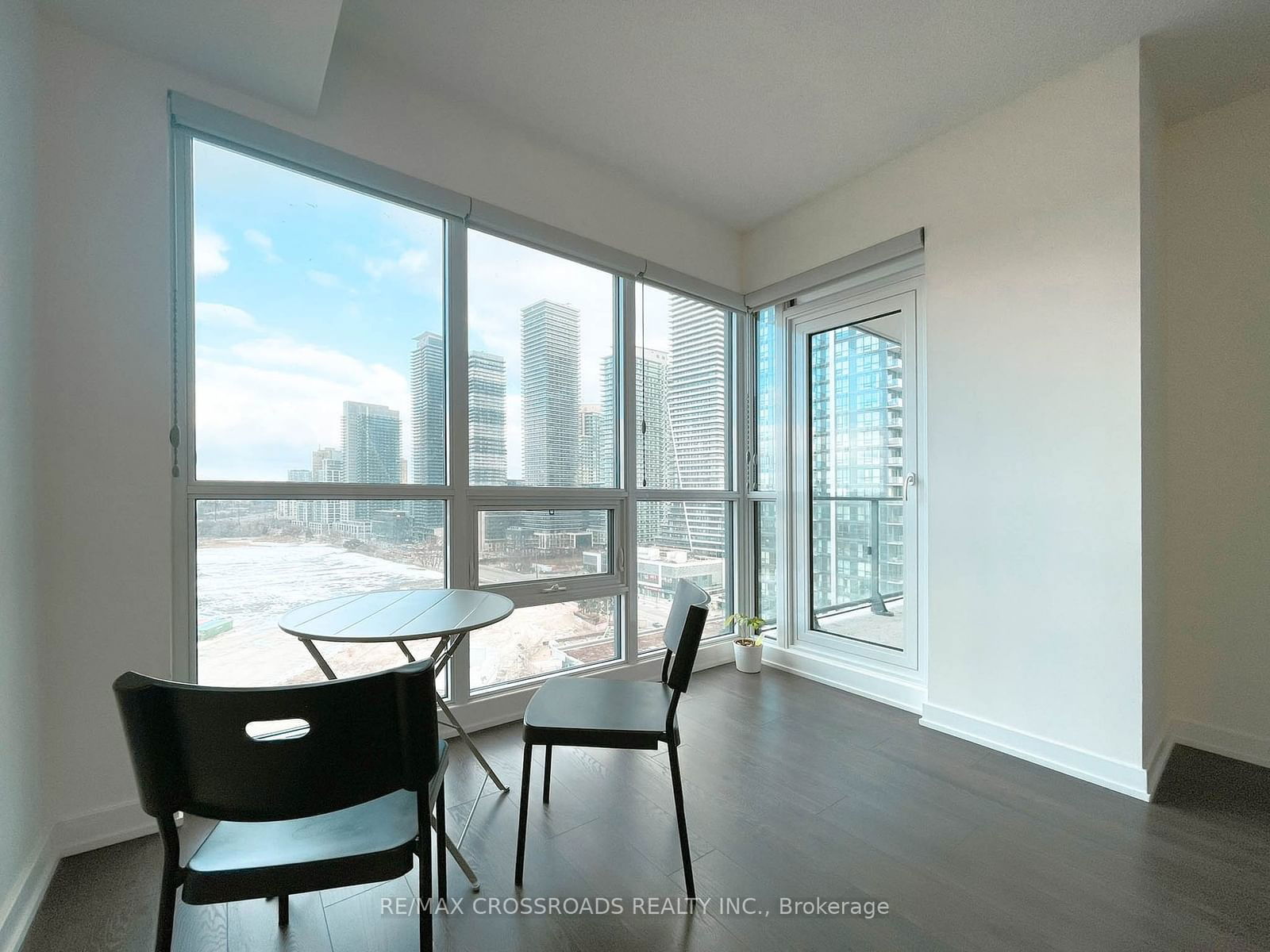 2220 Lakeshore Blvd W, unit 1706 for rent