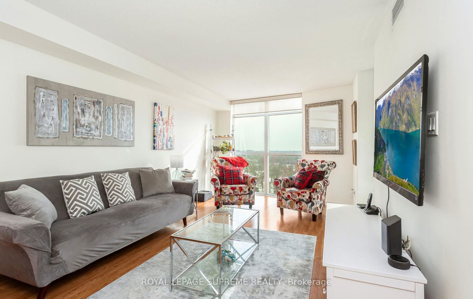 9 George St, unit 1606 for sale