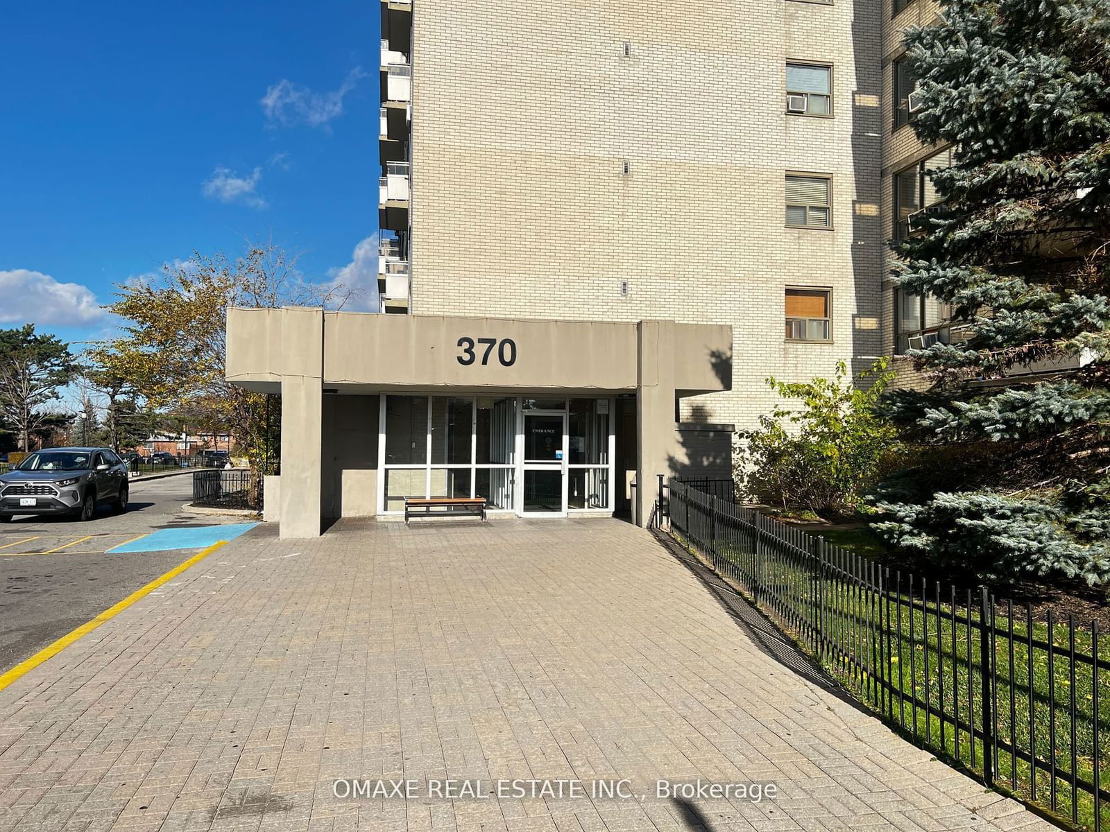 370 Dixon Rd, unit 2212 for sale