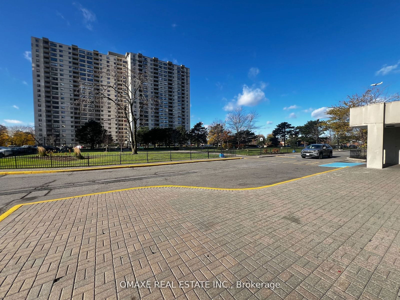 370 Dixon Rd, unit 2212 for sale