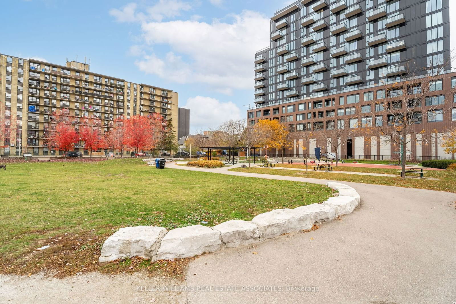 270 Dufferin St, unit 329 for sale