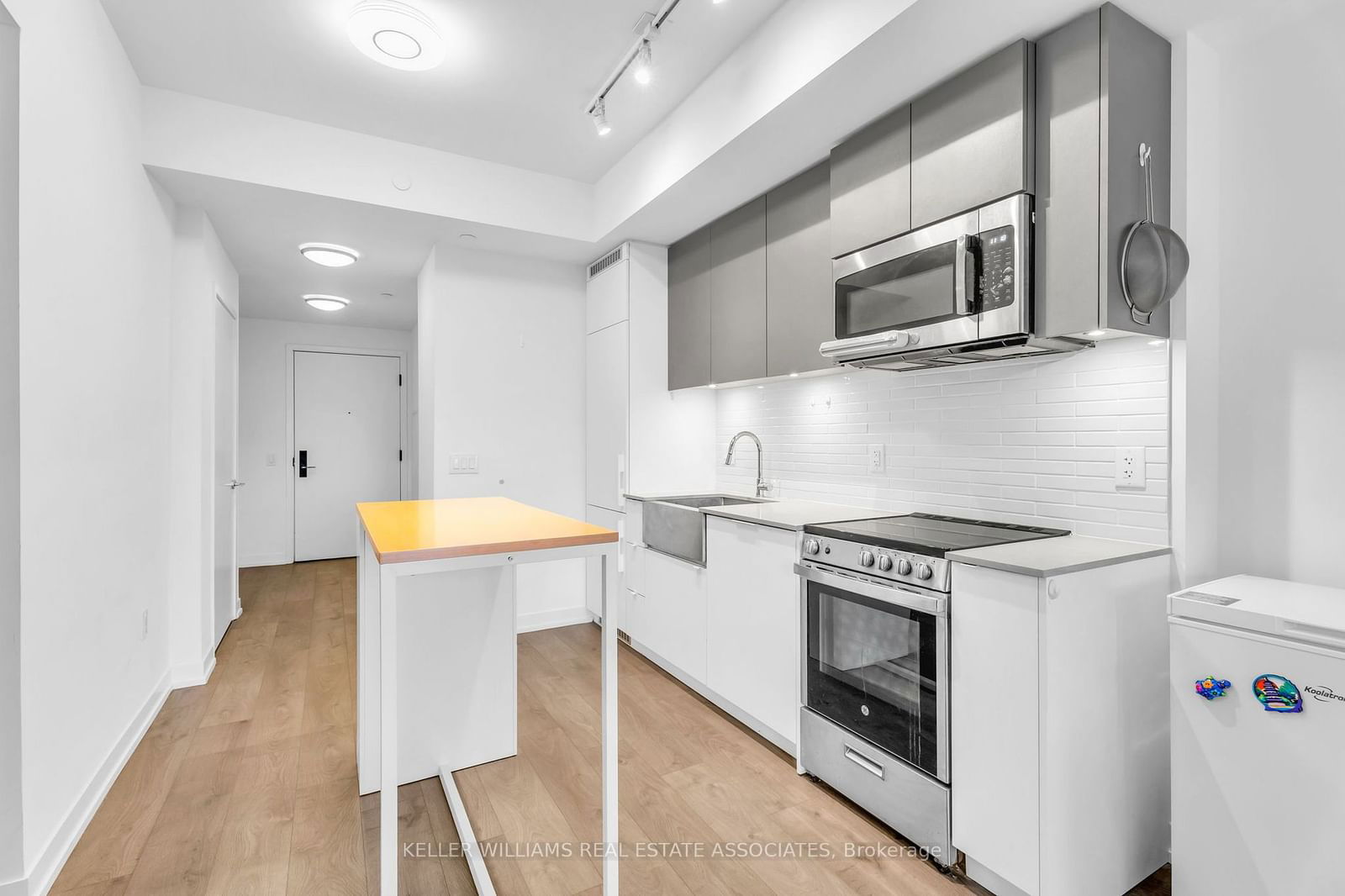 270 Dufferin St, unit 329 for sale