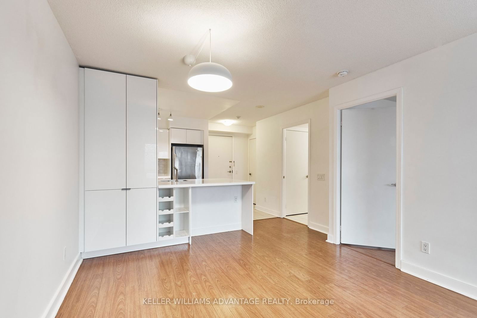 61 Heintzman St, unit 1004 for rent