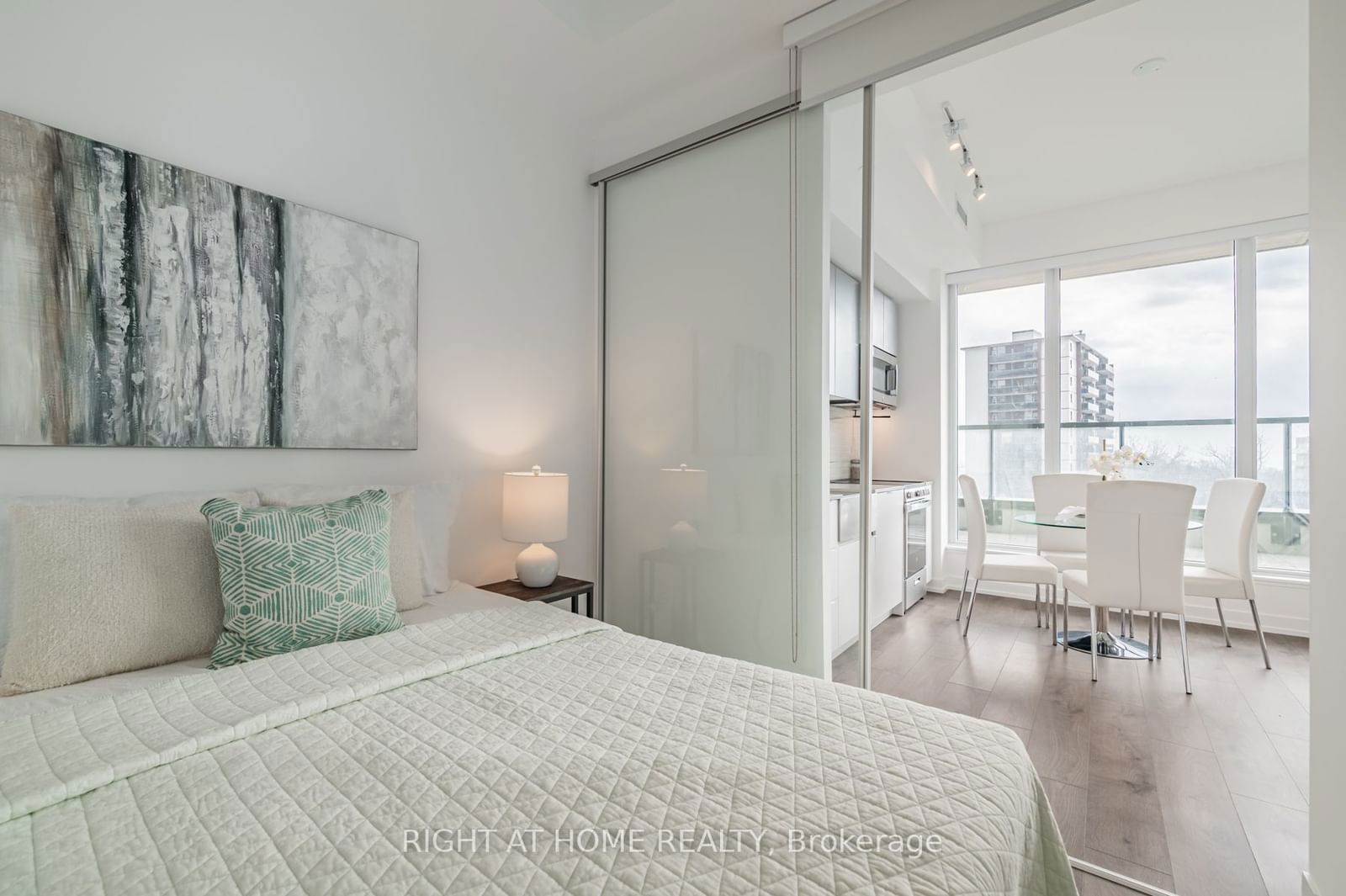 270 Dufferin St, unit 506 for sale