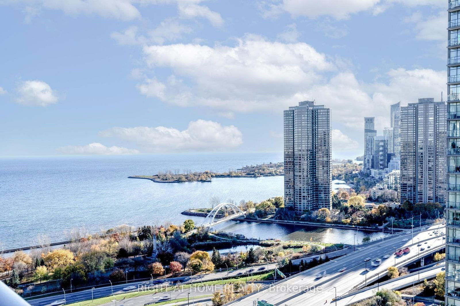 103 The Queensway Ave, unit 2610 for sale