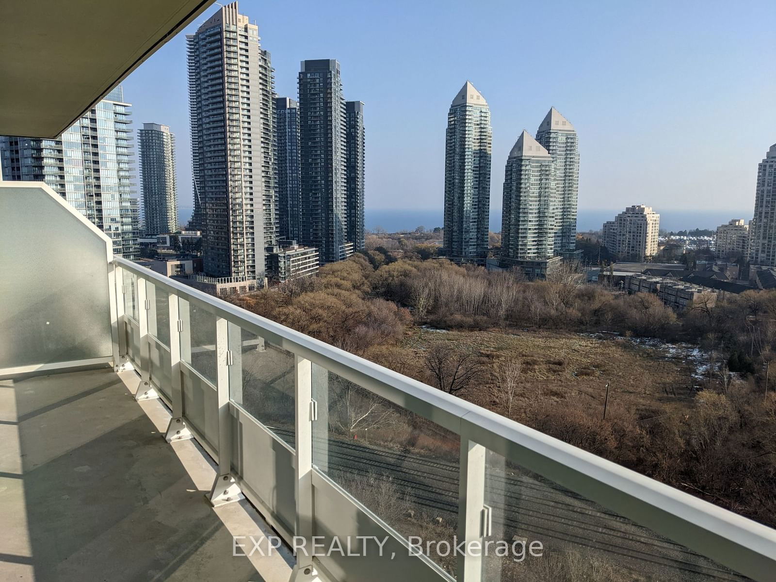 251 Manitoba St, unit 1505 for rent