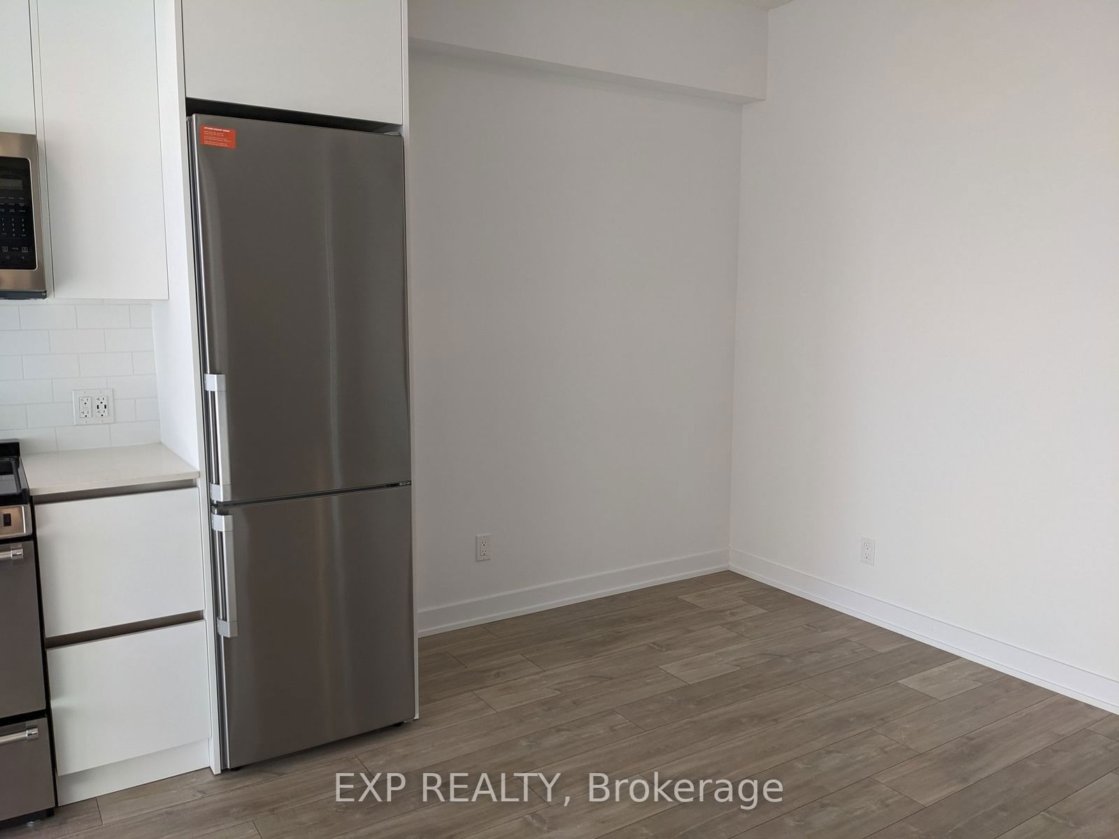 251 Manitoba St, unit 1505 for rent