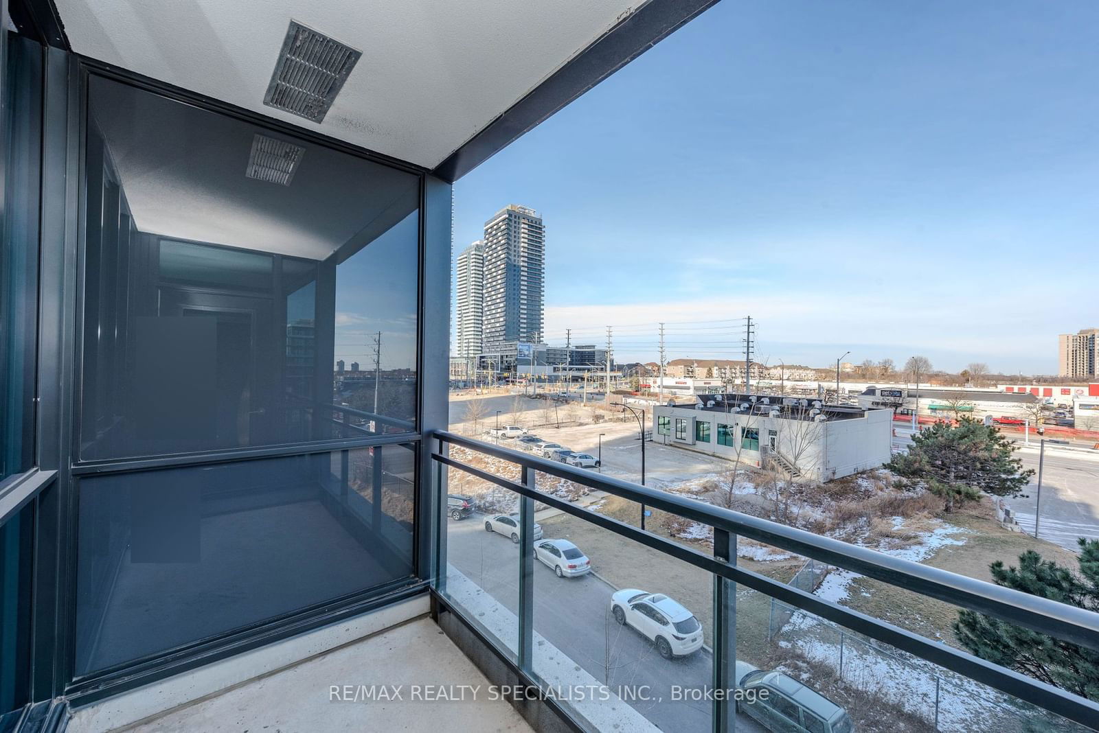 55 Eglinton Ave W, unit 405 for sale