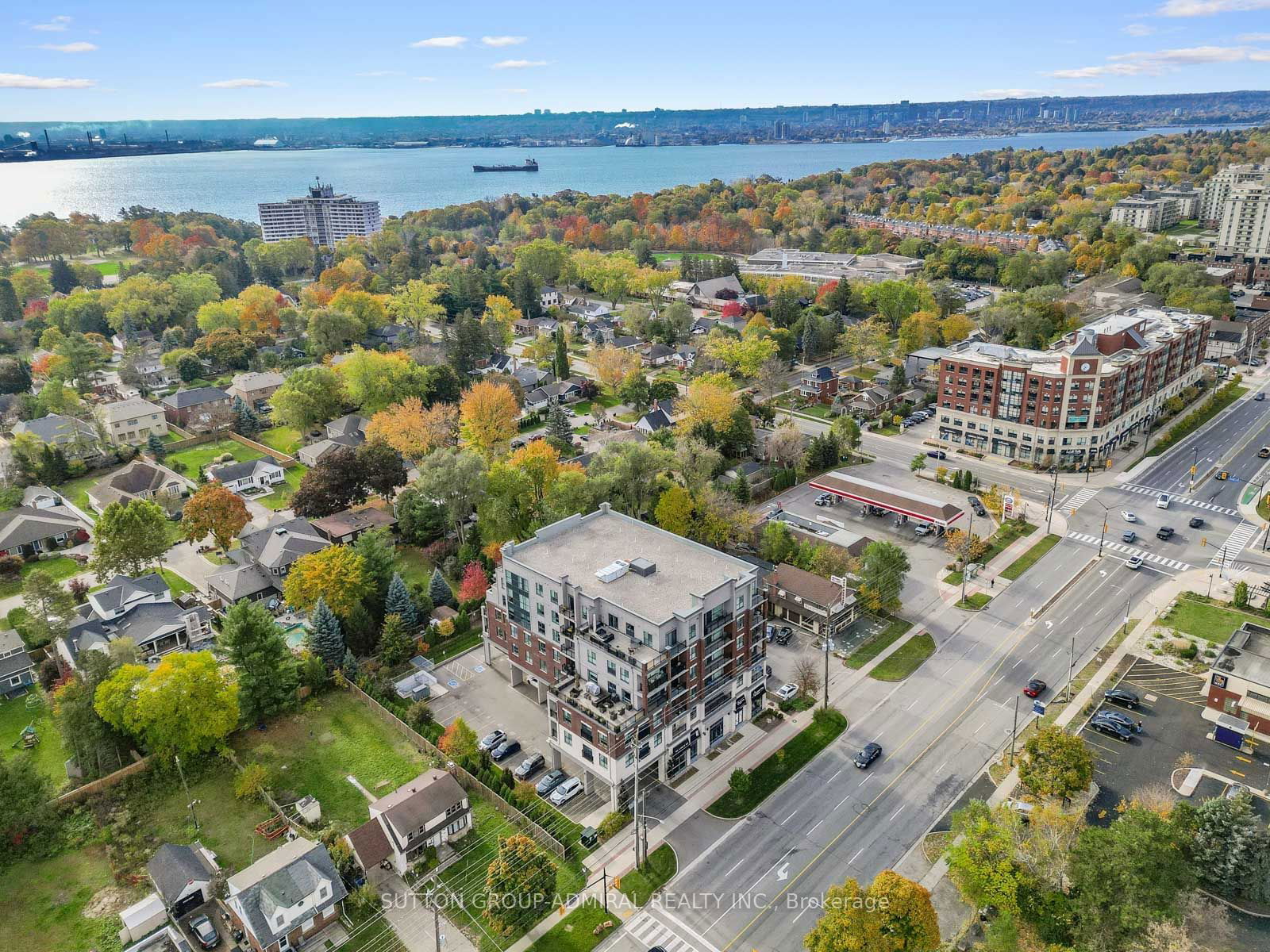 Seasons Condominiums, Burlington, Toronto