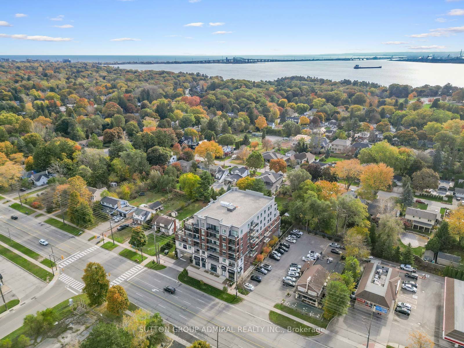 Seasons Condominiums, Burlington, Toronto