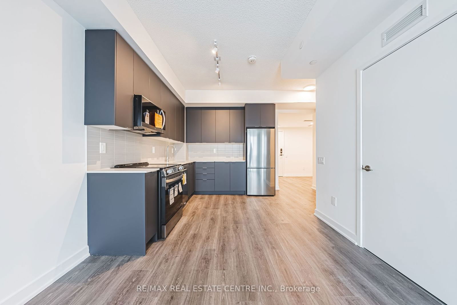 225 Malta Ave, unit 1510 for rent