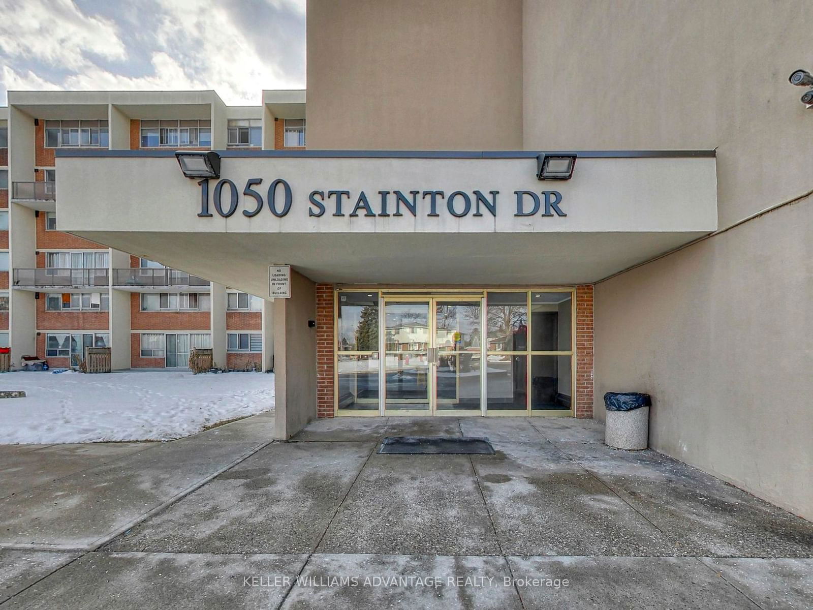 1050 Stainton Dr E, unit 203 for sale