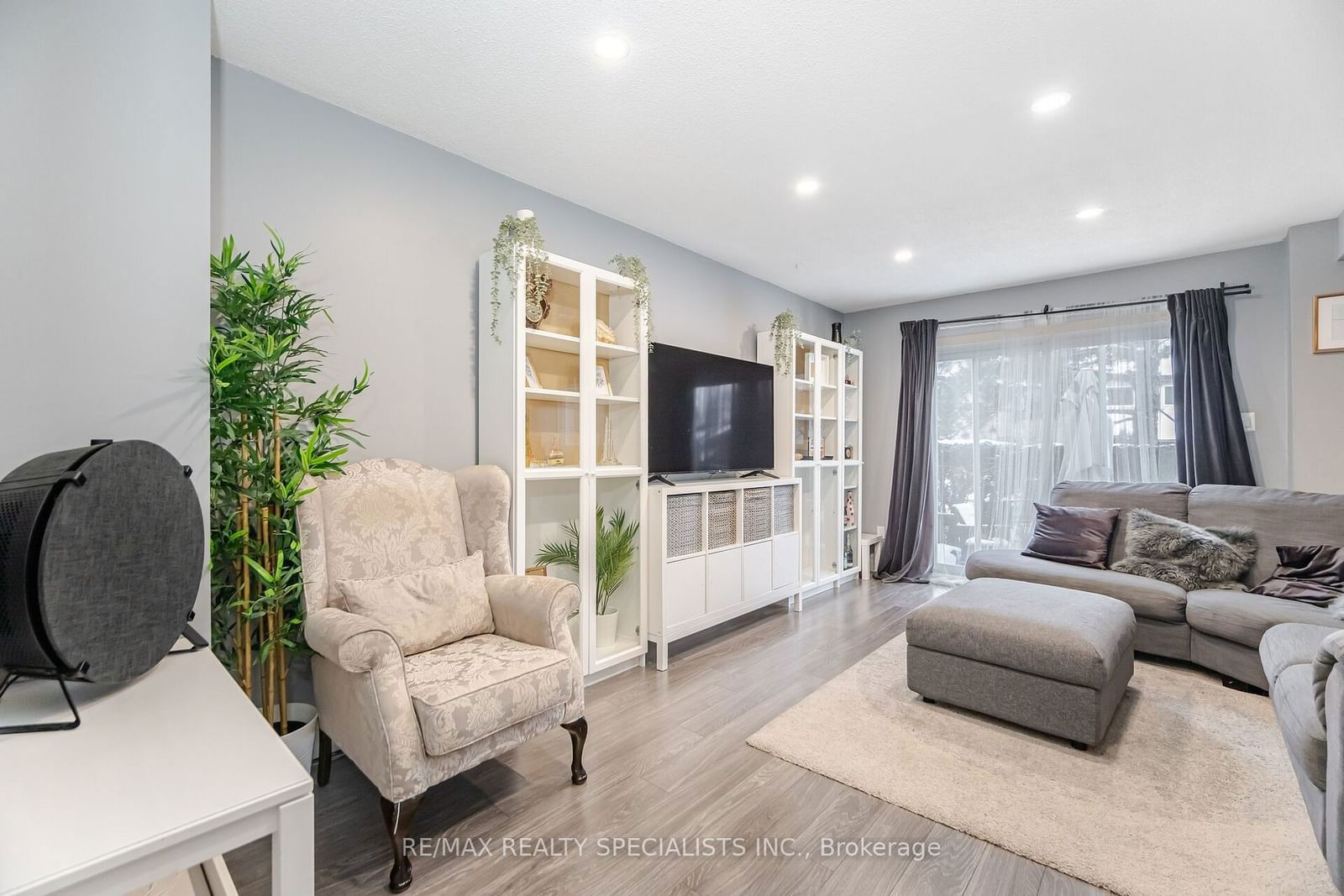 661 Childs Drive Townhomes, Milton, Toronto