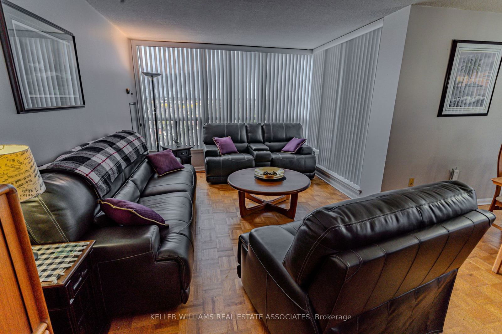 12 Laurelcrest St, unit 1112 for sale