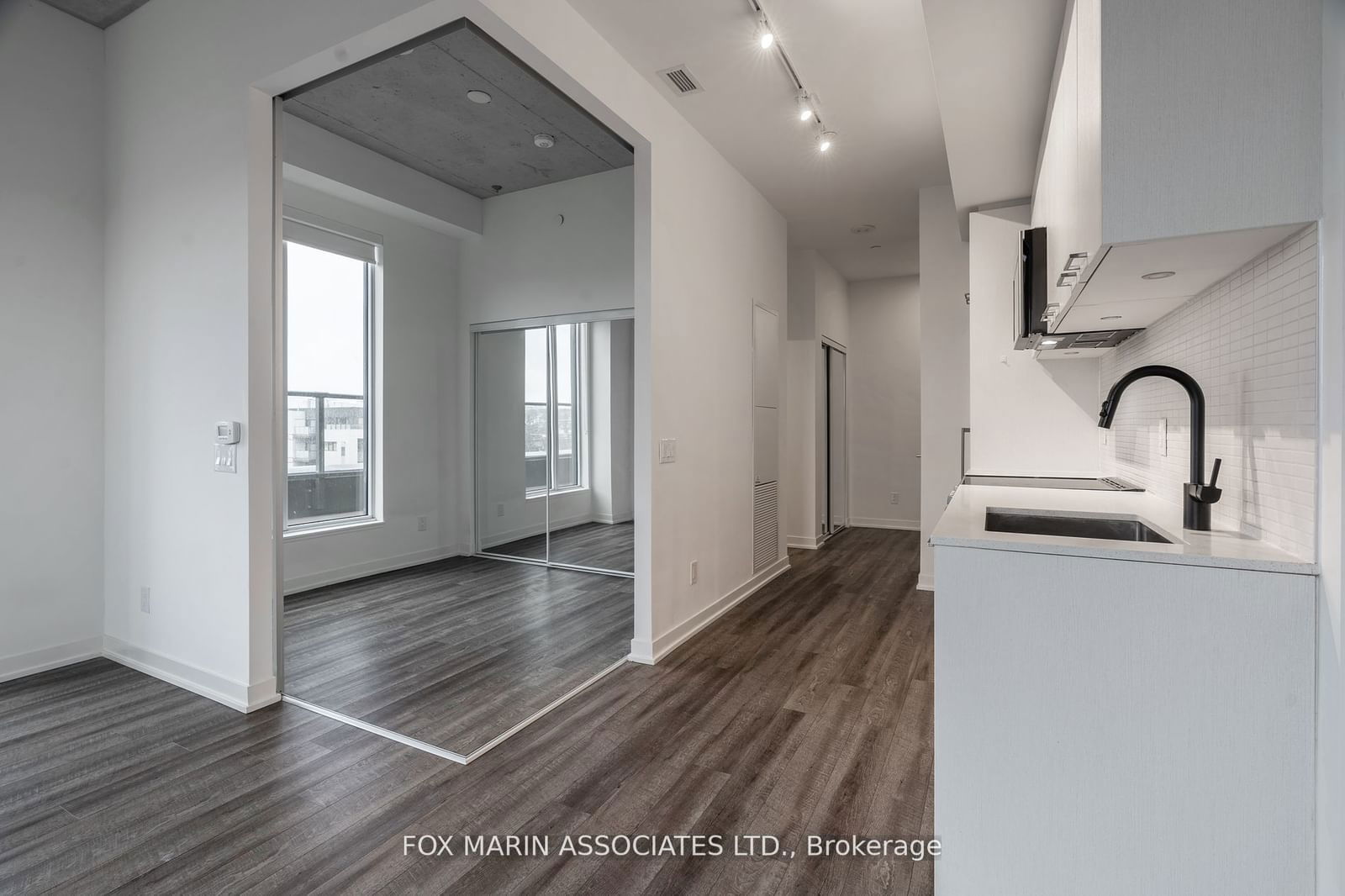 1808 St Clair Ave W, unit 605 for rent