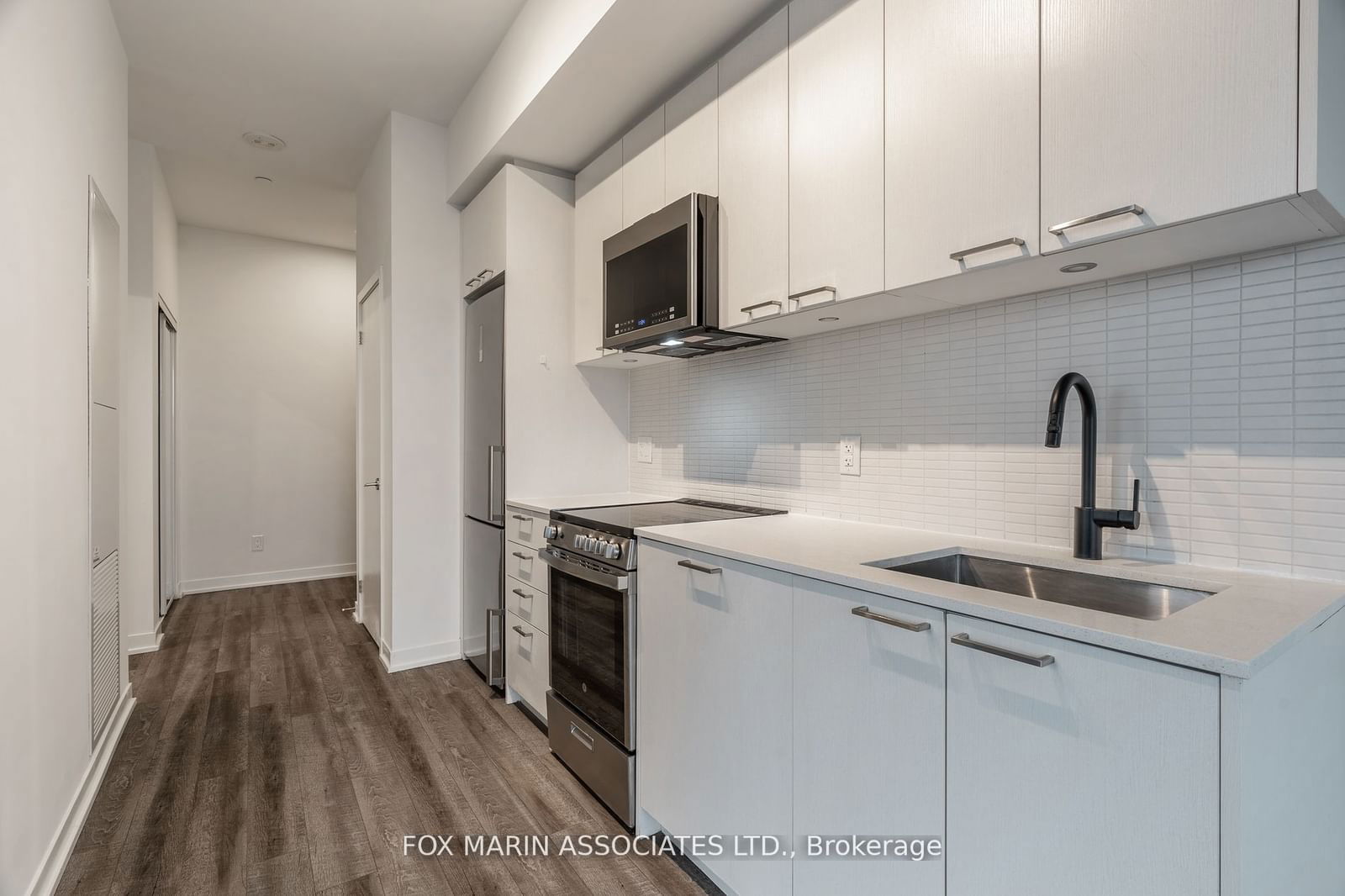 1808 St Clair Ave W, unit 605 for rent