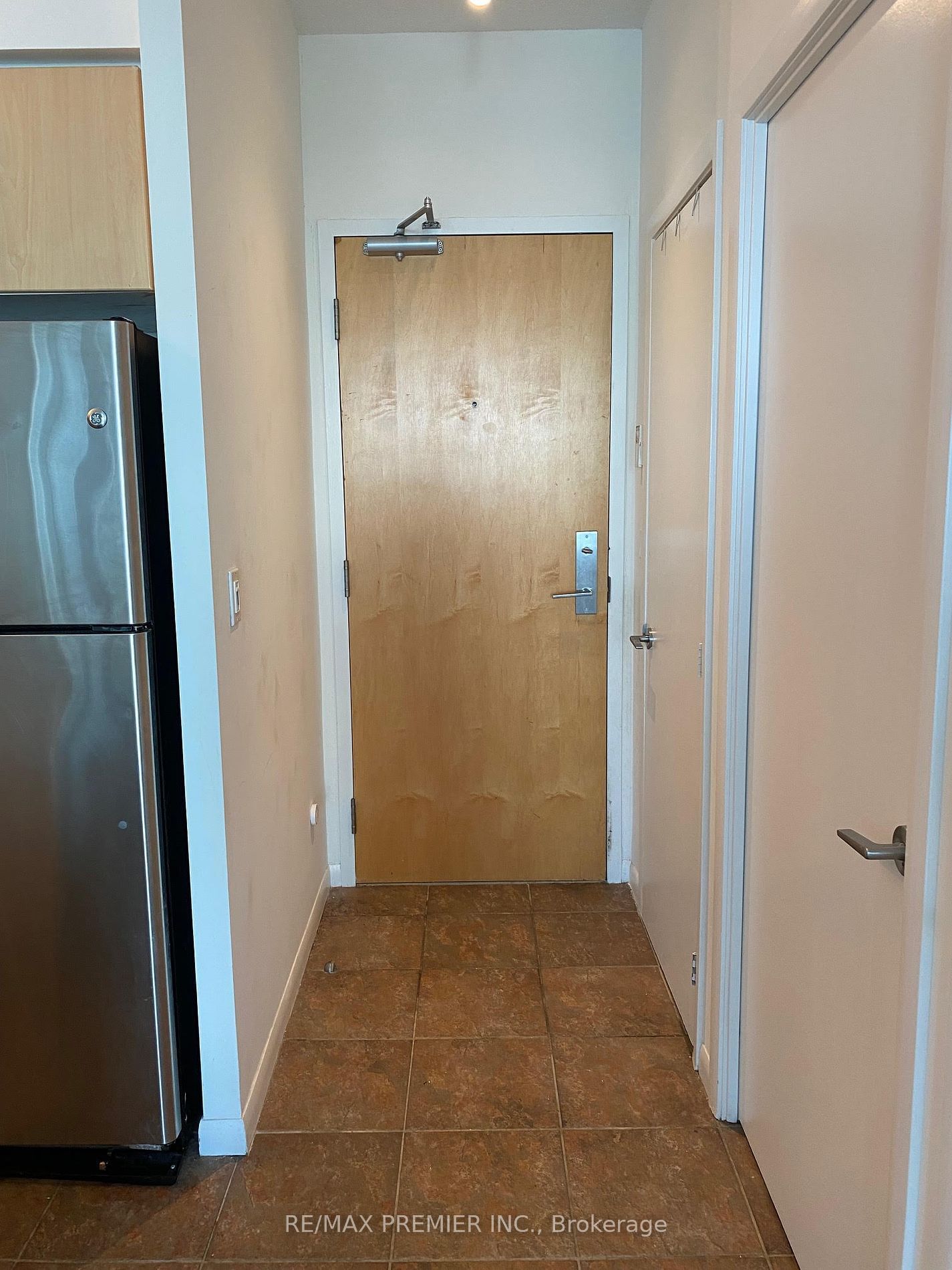 185 Legion Rd, unit PH12 for rent