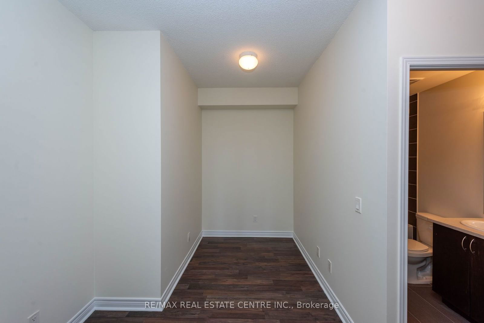 339 Rathburn Rd W, unit 2106 for sale