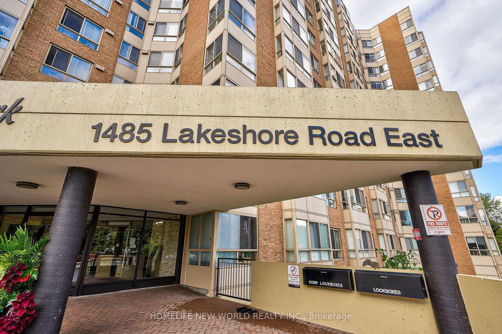 1485 Lakeshore Rd E, unit 918 for sale