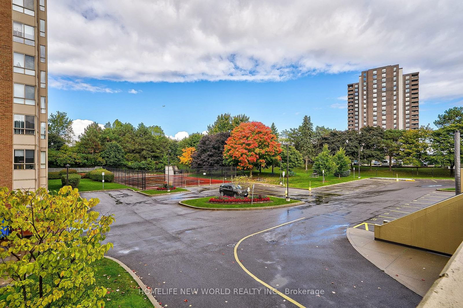 1485 Lakeshore Rd E, unit 918 for sale