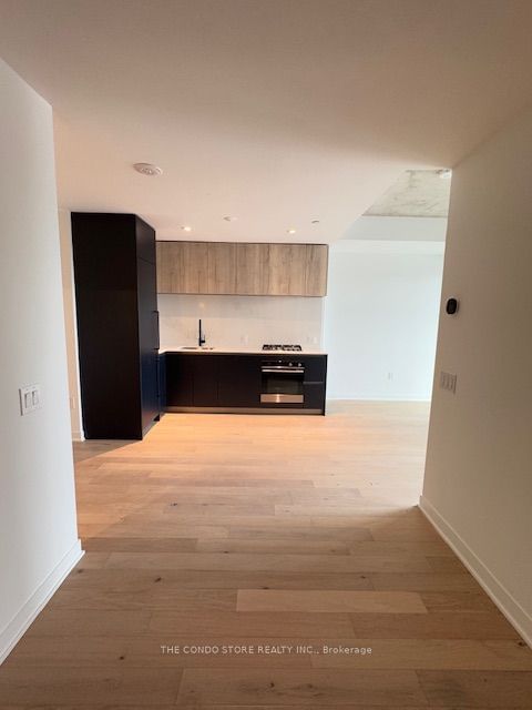 2625 Dundas St S, unit 416 for rent