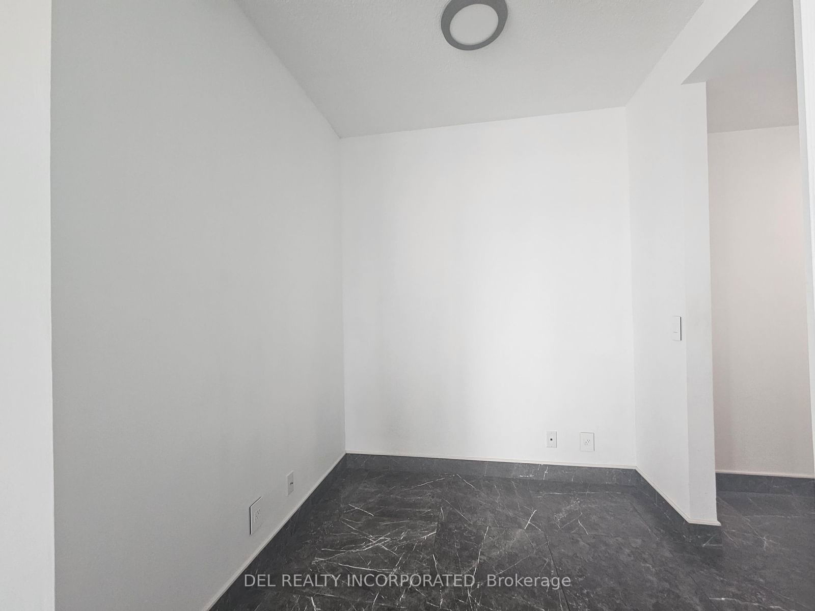 3939 Duke Of York Blvd, unit 1602 for rent