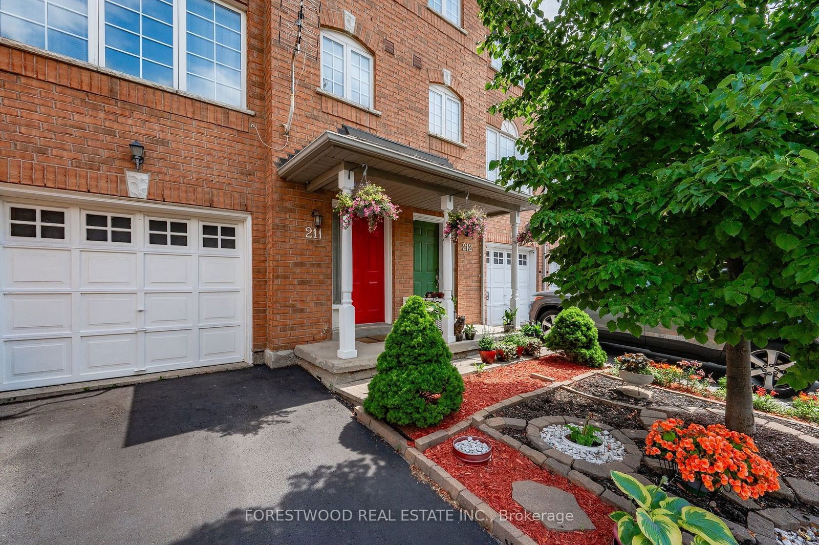 80 Acorn Place Townhomes, Mississauga, Toronto