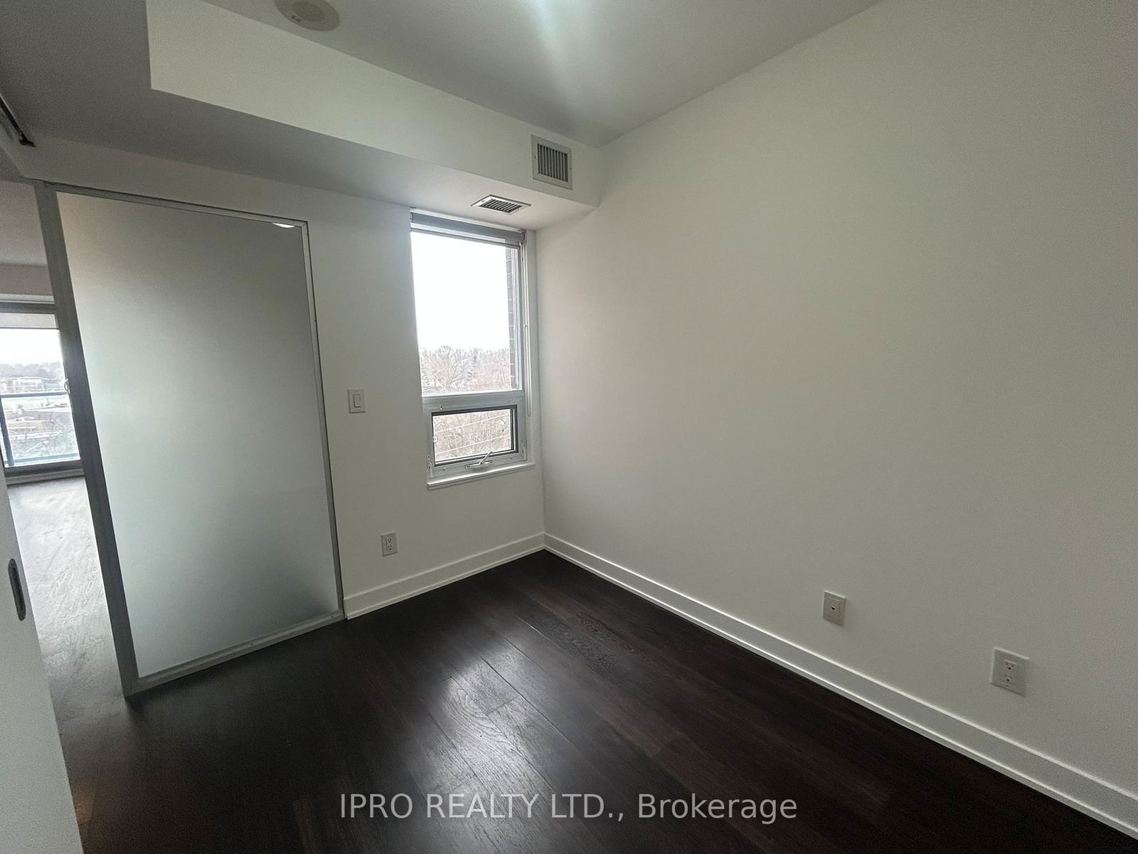 11 Superior Ave, unit 613 for rent